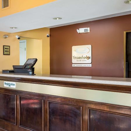 Econo Lodge Inn & Suites I-65 Brooks Eksteriør bilde
