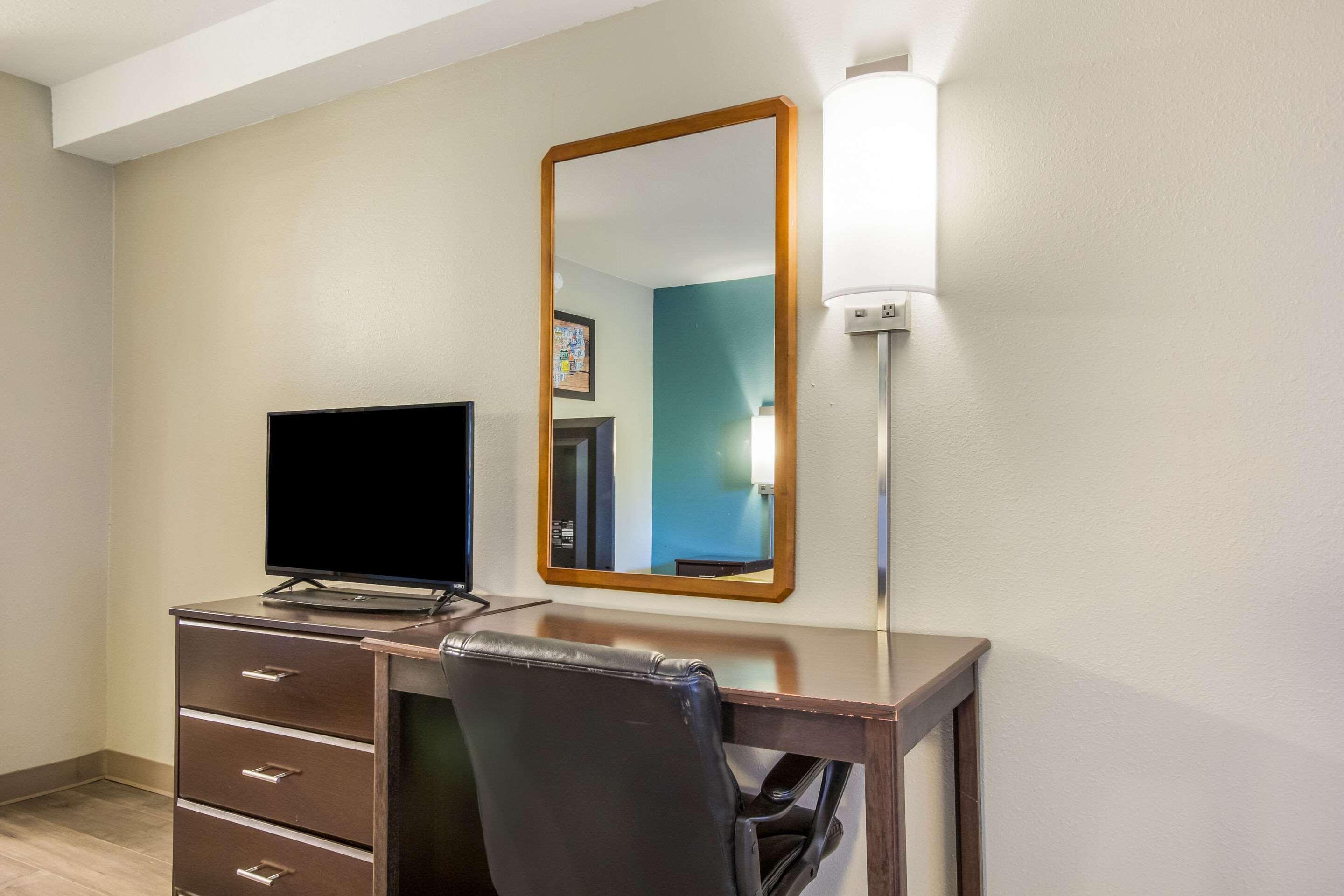 Econo Lodge Inn & Suites I-65 Brooks Eksteriør bilde