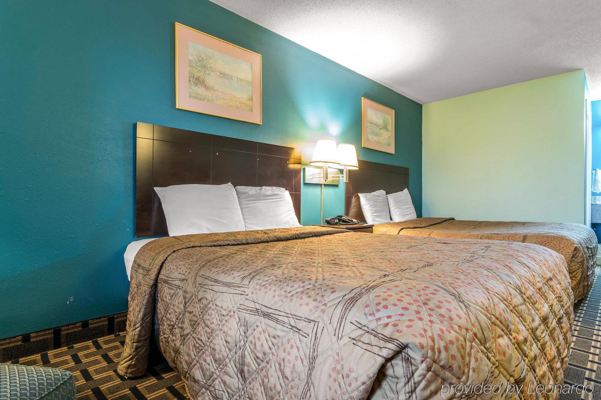 Econo Lodge Inn & Suites I-65 Brooks Eksteriør bilde